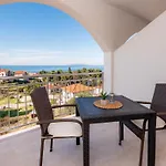 Mit Privater Terrasse By Interhome