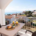 アパート Mit Privater Terrasse By Interhome グラダツ