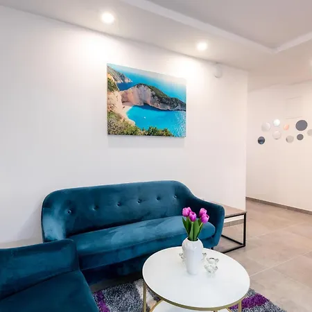 Mit Privater Terrasse By Interhome *