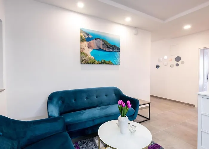 Mit Privater Terrasse By Interhome *