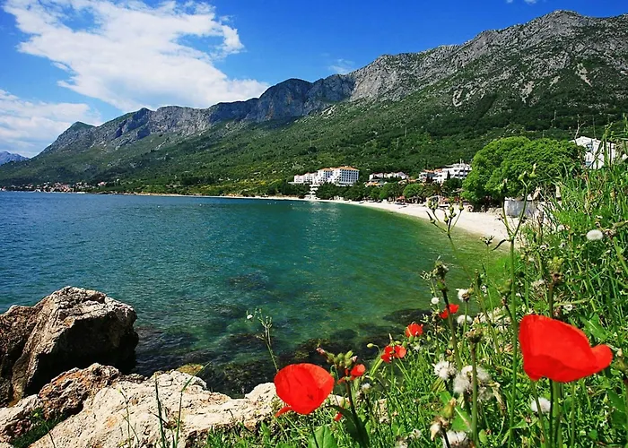 Mit Privater Terrasse By Interhome Apartman